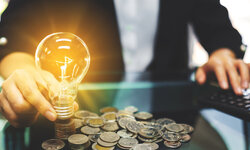 Flexibilität als "Game-Changer" im Energiemarkt Glühbirne, Geld, Business