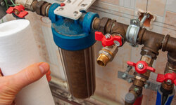 Hygiene-Anforderungen an Trinkwasserinstallationen Austausch Wasser-Filter