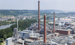 Anzeige- und Genehmigungsverfahren nach dem Bundes-Immissionsschutzgesetz Industrielandschaft Kehlheim Chemie