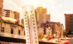 Basiswissen zu Hitzeaktionsplänen in Kommunen Thermometer Hitze