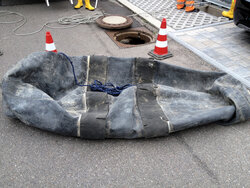 Blase zum Abdichten eines Abwasserkanal